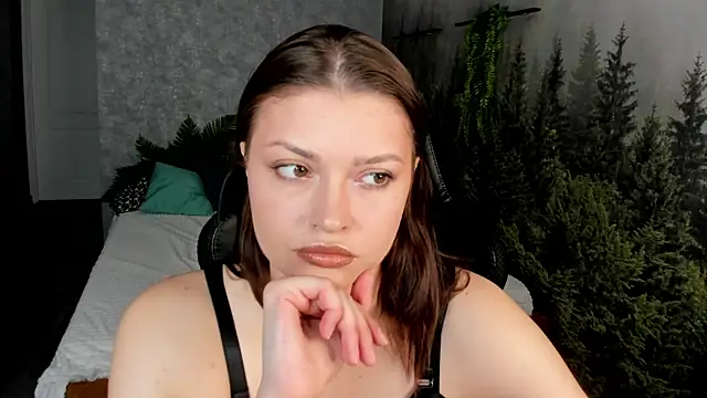 Maya-Mimi online show from 9, 7, 2026