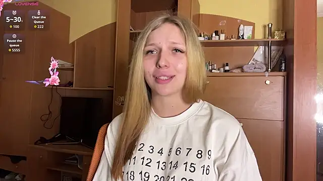 Snapshot of xXMelanieseXx chatting on 19, 6, 2026 xXMelanieseXx online show from 19, 6, 2026