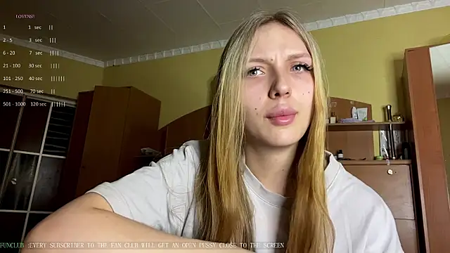 Snapshot of xXMelanieseXx chatting on 16, 6, 2026 xXMelanieseXx online show from 16, 6, 2026