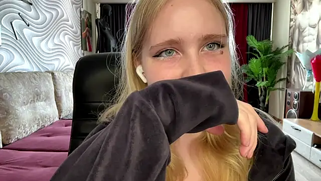 AnnyRocky online show from 11, 6, 2026
