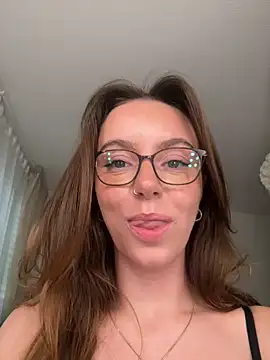 Snapshot of Cherry-Bean chatting on 4, 7, 2026 Cherry-Bean online show from 4, 7, 2026