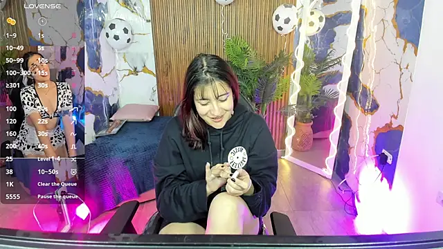Snapshot of Zyra_tay chatting on 4, 7, 2026 Zyra tay online show from 4, 7, 2026
