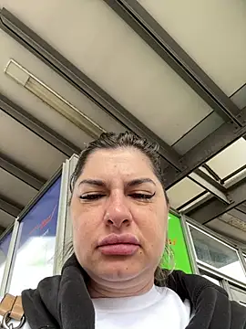 evaxxxcurvyxxx online show from 4, 6, 2026