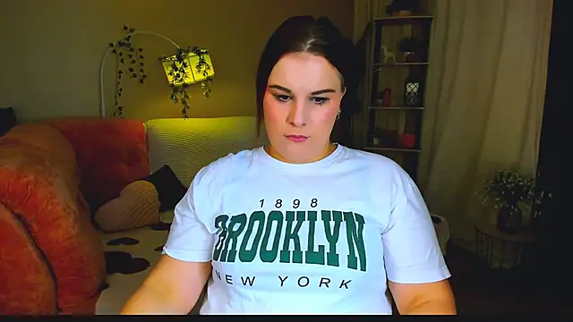 OliviaTwens online show from 3, 6, 2026