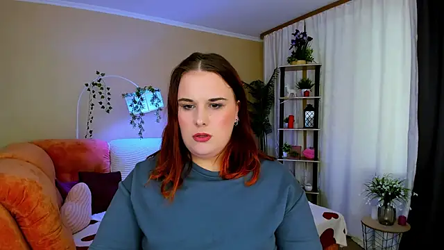 OliviaTwens online show from 5, 6, 2026