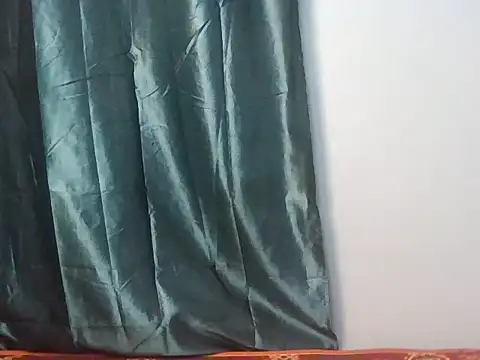 slim berry01 online show from 17, 7, 2026