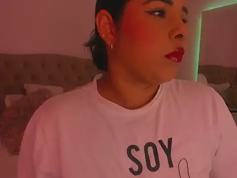 Snapshot of EmilySanchezz chatting on 23, 6, 2026 EmilySanchezz online show from 23, 6, 2026
