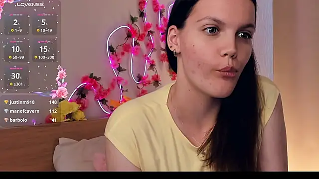 Snapshot of TessieBarriault chatting on 30, 6, 2026 TessieBarriault online show from 30, 6, 2026