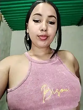 shantall cute online show from 3, 6, 2026