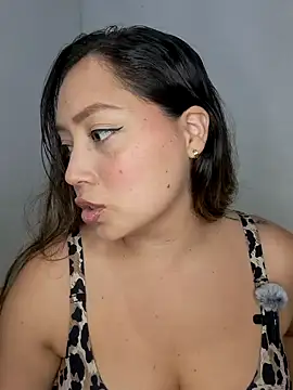 Snapshot of Heidy-cute chatting on 6, 6, 2026 Heidy-cute online show from 6, 6, 2026