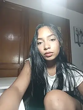 Snapshot of xcleila chatting on 5, 6, 2026 xcleila online show from 5, 6, 2026