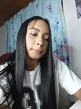 Snapshot of xcleila chatting on 18, 7, 2026 xcleila online show from 18, 7, 2026