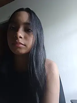 Snapshot of xcleila chatting on 8, 7, 2026 xcleila online show from 8, 7, 2026