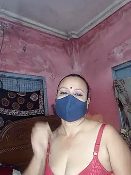 Snapshot of MoonLusty chatting on 7, 6, 2026 MoonLusty online show from 7, 6, 2026