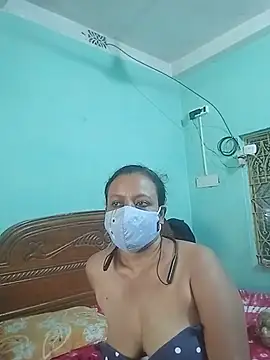 Snapshot of MoonLusty chatting on 3, 7, 2026 MoonLusty online show from 3, 7, 2026