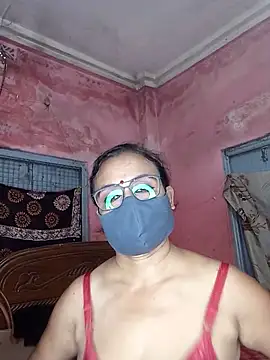 Snapshot of MoonLusty chatting on 17, 6, 2026 MoonLusty online show from 17, 6, 2026
