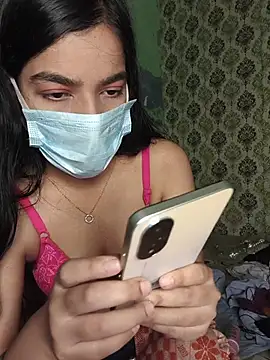 Snapshot of love_kaur chatting on 2, 7, 2026 love kaur online show from 2, 7, 2026