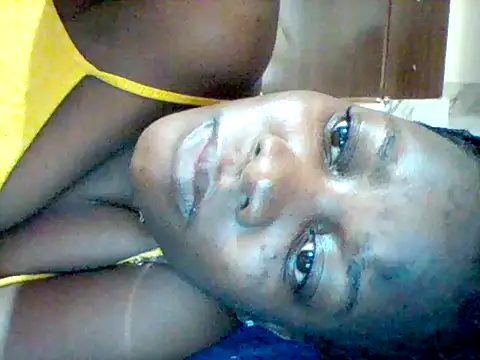Snapshot of zainaxxxxx chatting on 8, 7, 2026 zainaxxxxx online show from 8, 7, 2026