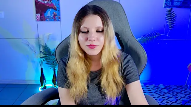LilitEverly online show from 2, 7, 2026