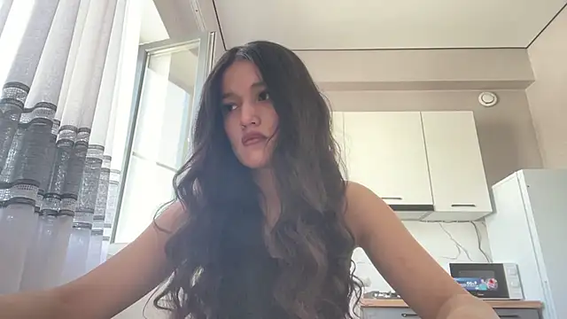 Snapshot of LisetteParajon chatting on 29, 6, 2026 LisetteParajon online show from 29, 6, 2026