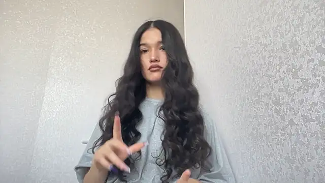 Snapshot of LisetteParajon chatting on 12, 6, 2026 LisetteParajon online show from 12, 6, 2026