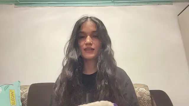 Snapshot of LisetteParajon chatting on 1, 6, 2026 LisetteParajon online show from 1, 6, 2026