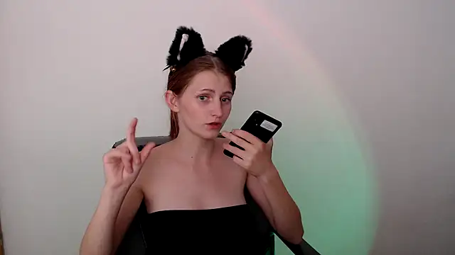 Snapshot of ViolaHot_ chatting on 30, 6, 2026 ViolaHot online show from 30, 6, 2026
