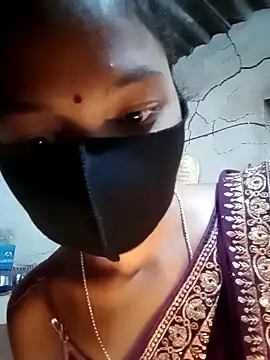 Snapshot of Madhuri-singh88 chatting on 1, 6, 2026 Madhuri-singh88 online show from 1, 6, 2026