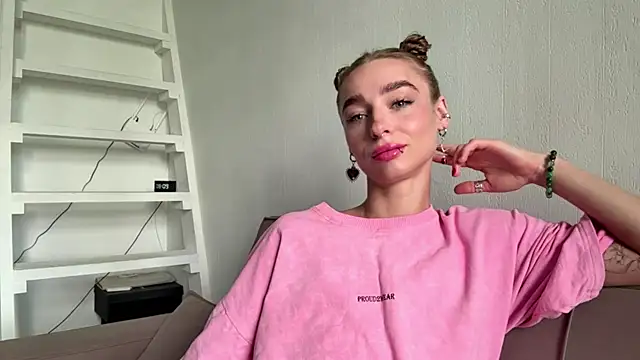amilia-sexygirl online show from 21, 6, 2026