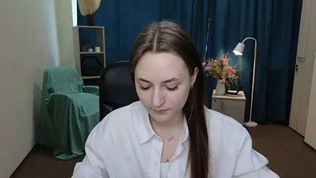 LeishaChamblee online show from 31, 5, 2026