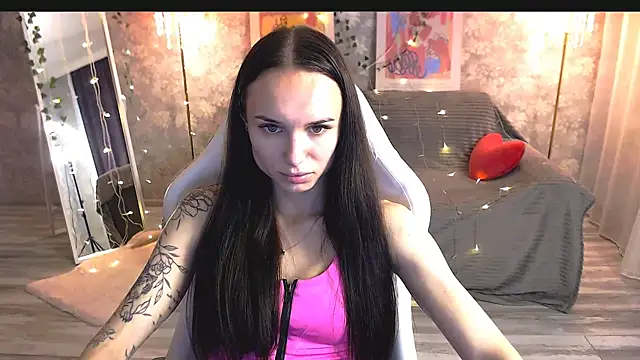 Snapshot of NicoleMerz chatting on 14, 6, 2026 NicoleMerz online show from 14, 6, 2026