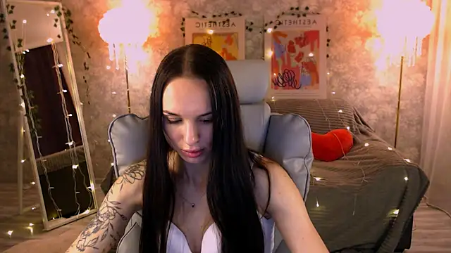 Snapshot of NicoleMerz chatting on 17, 6, 2026 NicoleMerz online show from 17, 6, 2026