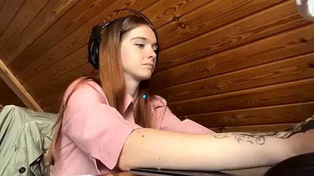 Snapshot of MariaLake chatting on 11, 7, 2026 MariaLake online show from 11, 7, 2026