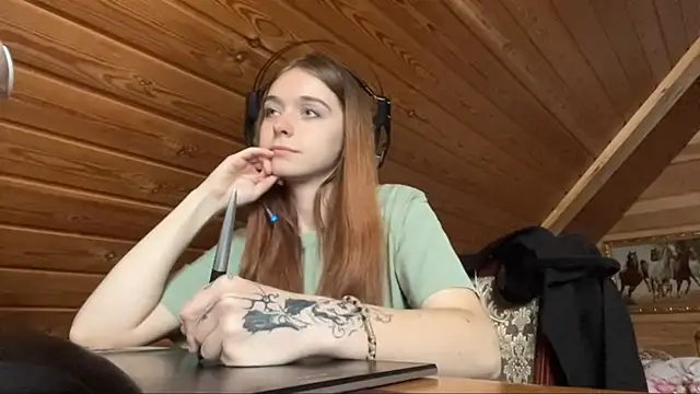Snapshot of MariaLake chatting on 19, 6, 2026 MariaLake online show from 19, 6, 2026