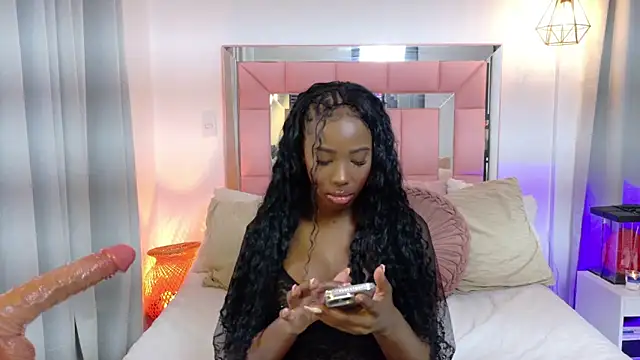 Snapshot of Nia_Williams chatting on 13, 6, 2026 Nia Williams online show from 13, 6, 2026