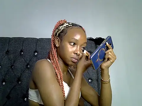 Snapshot of cocolaurah chatting on 27, 6, 2026 cocolaurah online show from 27, 6, 2026