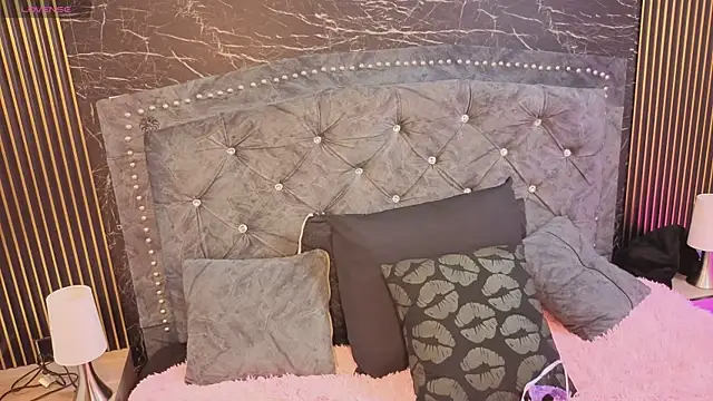Snapshot of AlexandraNoxx chatting on 9, 7, 2026 AlexandraNoxx online show from 9, 7, 2026