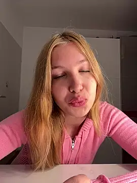 MilaaXOO online show from 10, 6, 2026