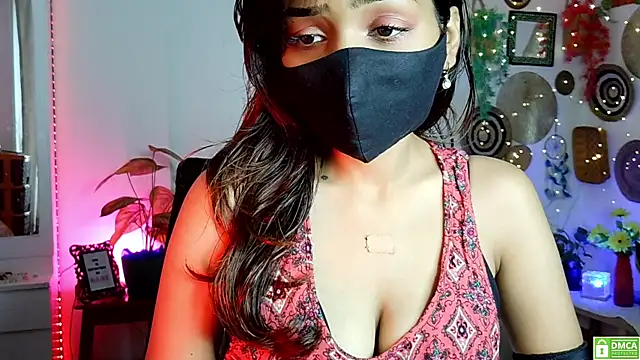 Snapshot of Yalinahotty chatting on 24, 6, 2026 Yalinahotty online show from 24, 6, 2026