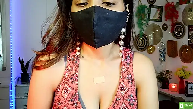 Snapshot of Yalinahotty chatting on 13, 6, 2026 Yalinahotty online show from 13, 6, 2026