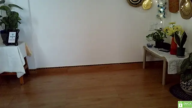 Snapshot of Yalinahotty chatting on 1, 7, 2026 Yalinahotty online show from 1, 7, 2026