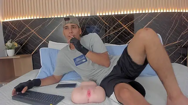 Mauro boy online show from 30, 5, 2026