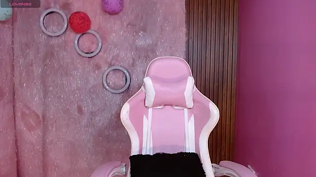  QueenMarilyn online show from 16, 7, 2026