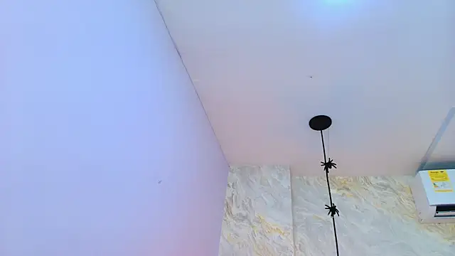 Snapshot of ariana_florez_ chatting on 30, 6, 2026 ariana florez online show from 30, 6, 2026