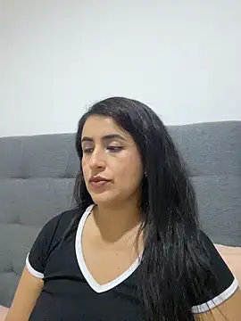 MADAMELUNAXXX online show from 12, 6, 2026