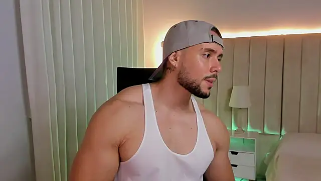 Snapshot of leo_king7 chatting on 20, 7, 2026 leo king7 online show from 20, 7, 2026