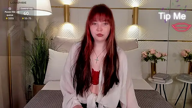 Hyuna Flowers online show from 8, 7, 2026