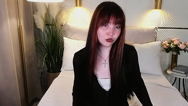Hyuna Flowers online show from 10, 7, 2026