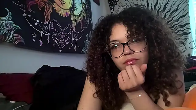 Snapshot of PrettyyPrincess chatting on 3, 6, 2026 PrettyyPrincess online show from 3, 6, 2026