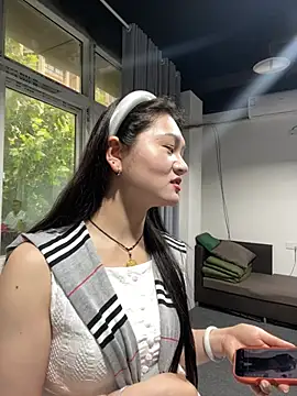 lili25687 online show from 28, 5, 2026